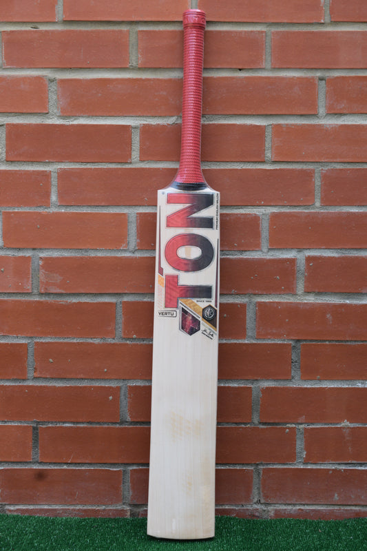 Ton Vertu English Willow Cricket Bat