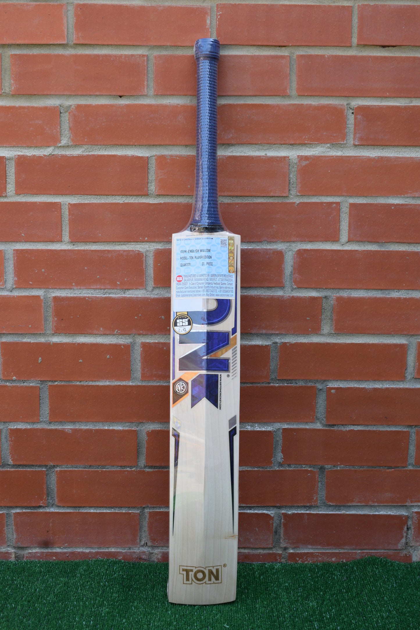 TON Player Edition English Willow Cricket Bat