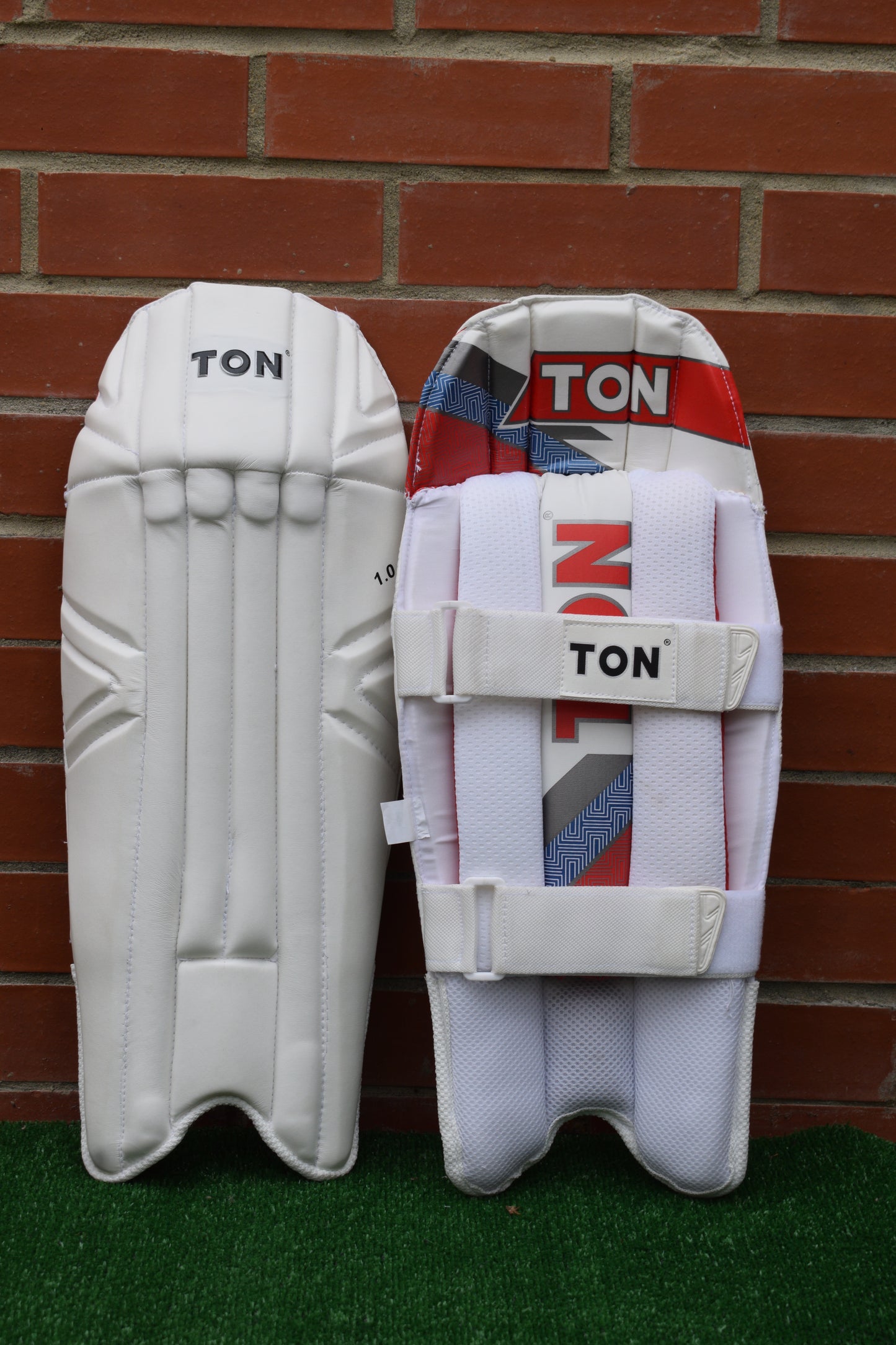 TON Pro 1.0 Wicket Keeping Pads