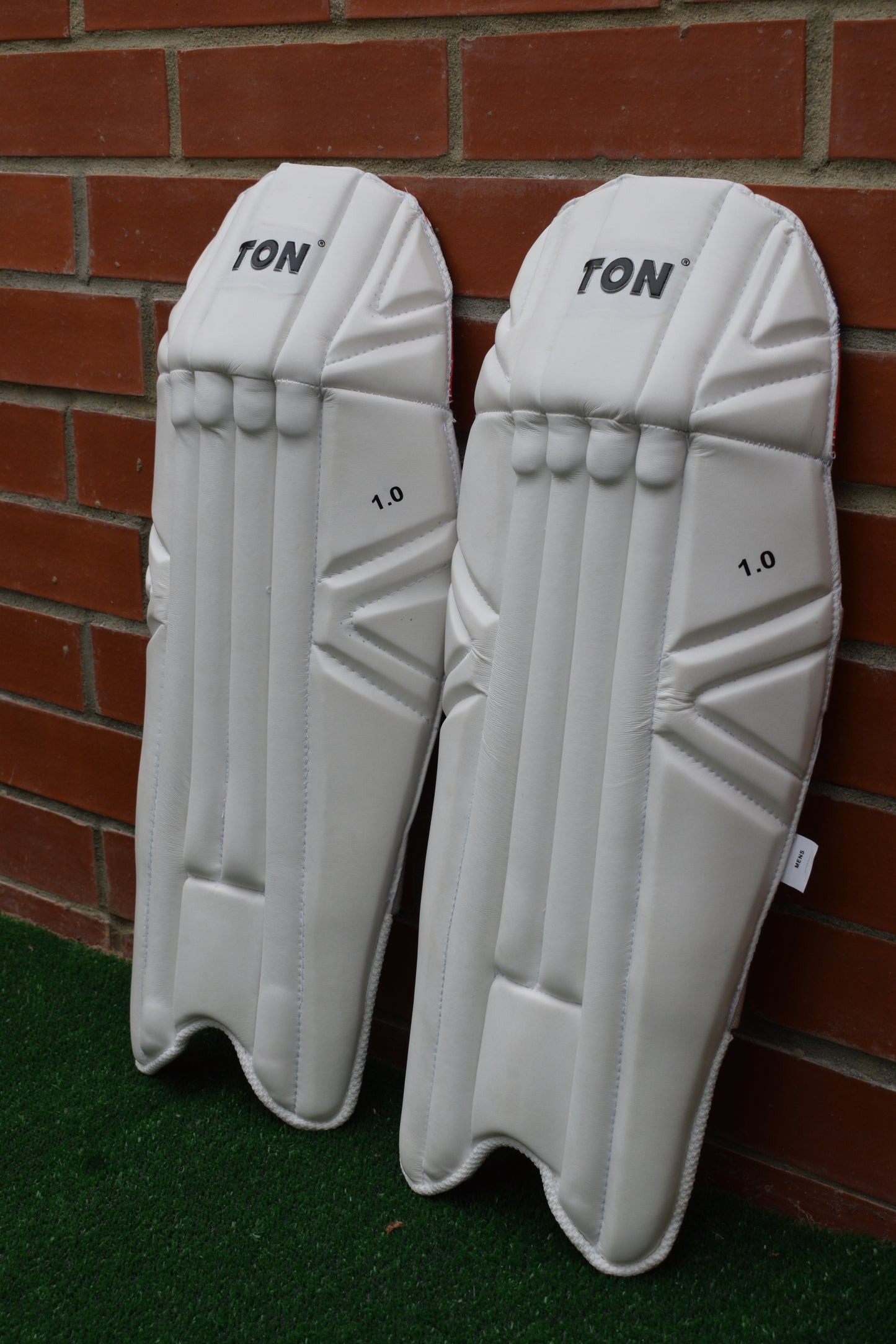 TON Pro 1.0 Wicket Keeping Pads
