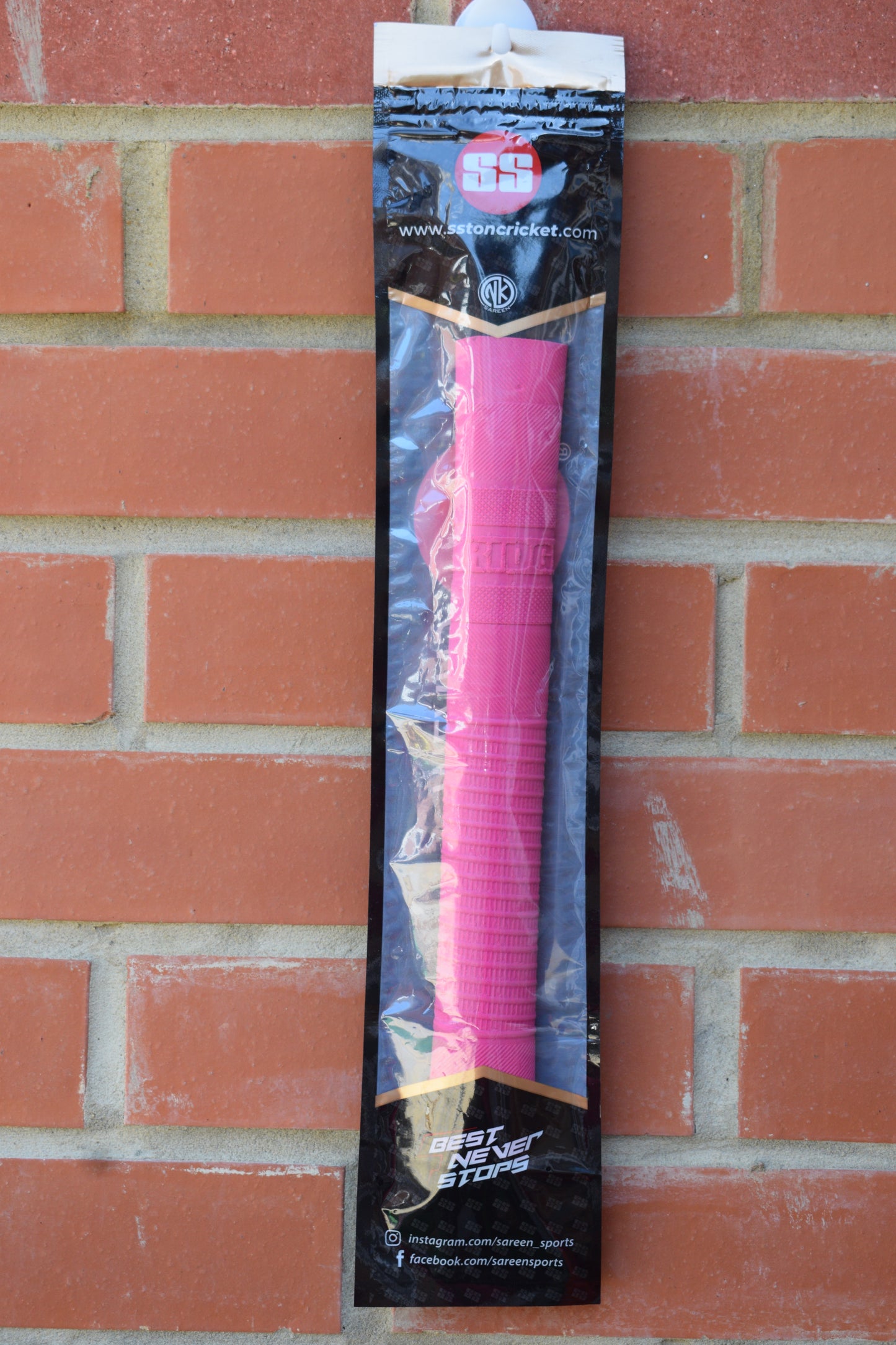 Ton Cricket Bat Chevron Grip - Single