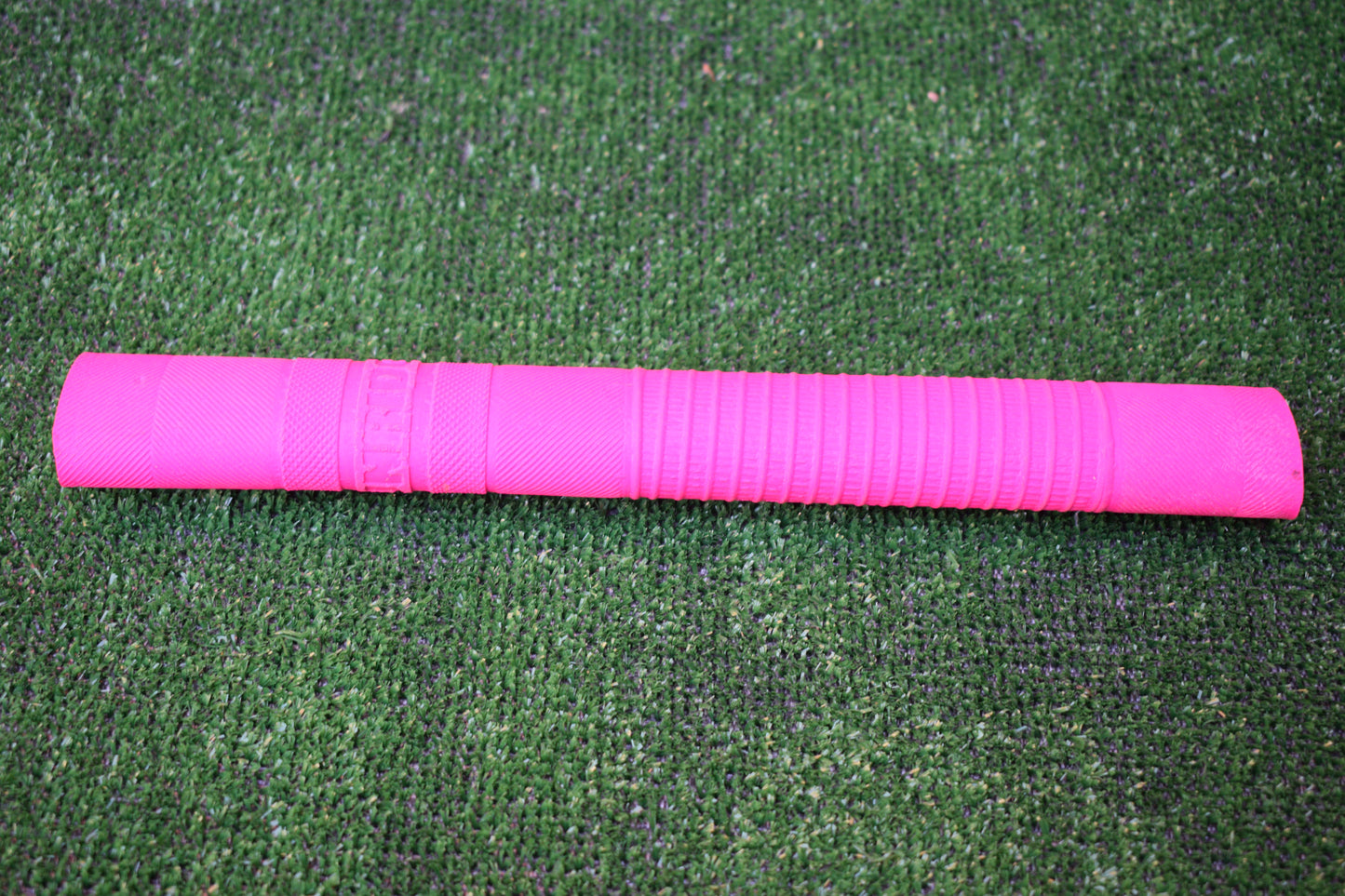 Ton Cricket Bat Chevron Grip - Single