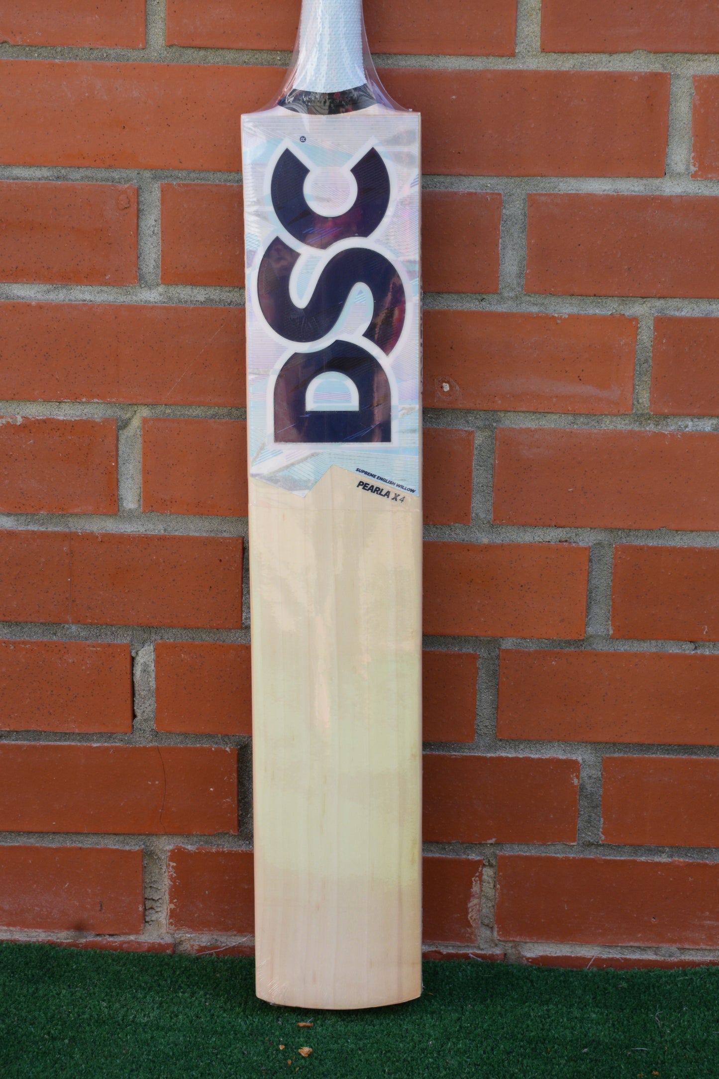 DSC Pearla X4 English Willow Bat SH