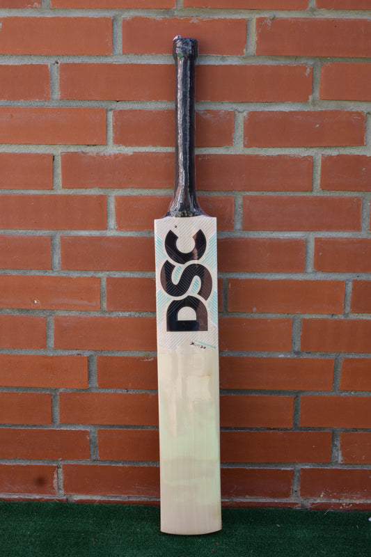 DSC Xlite 3.0 English Willow Cricket Bat