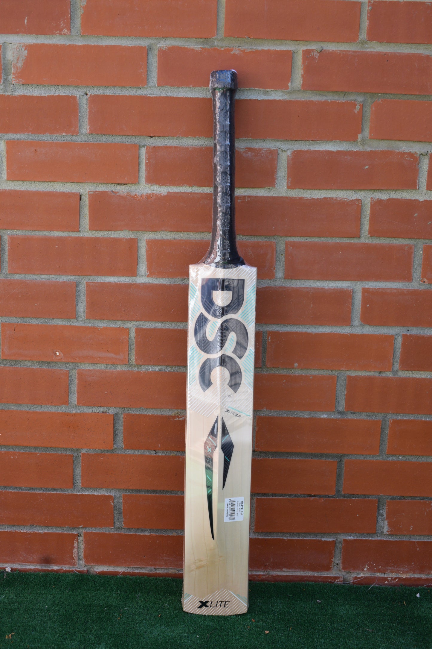 DSC Xlite 3.0 English Willow Cricket Bat