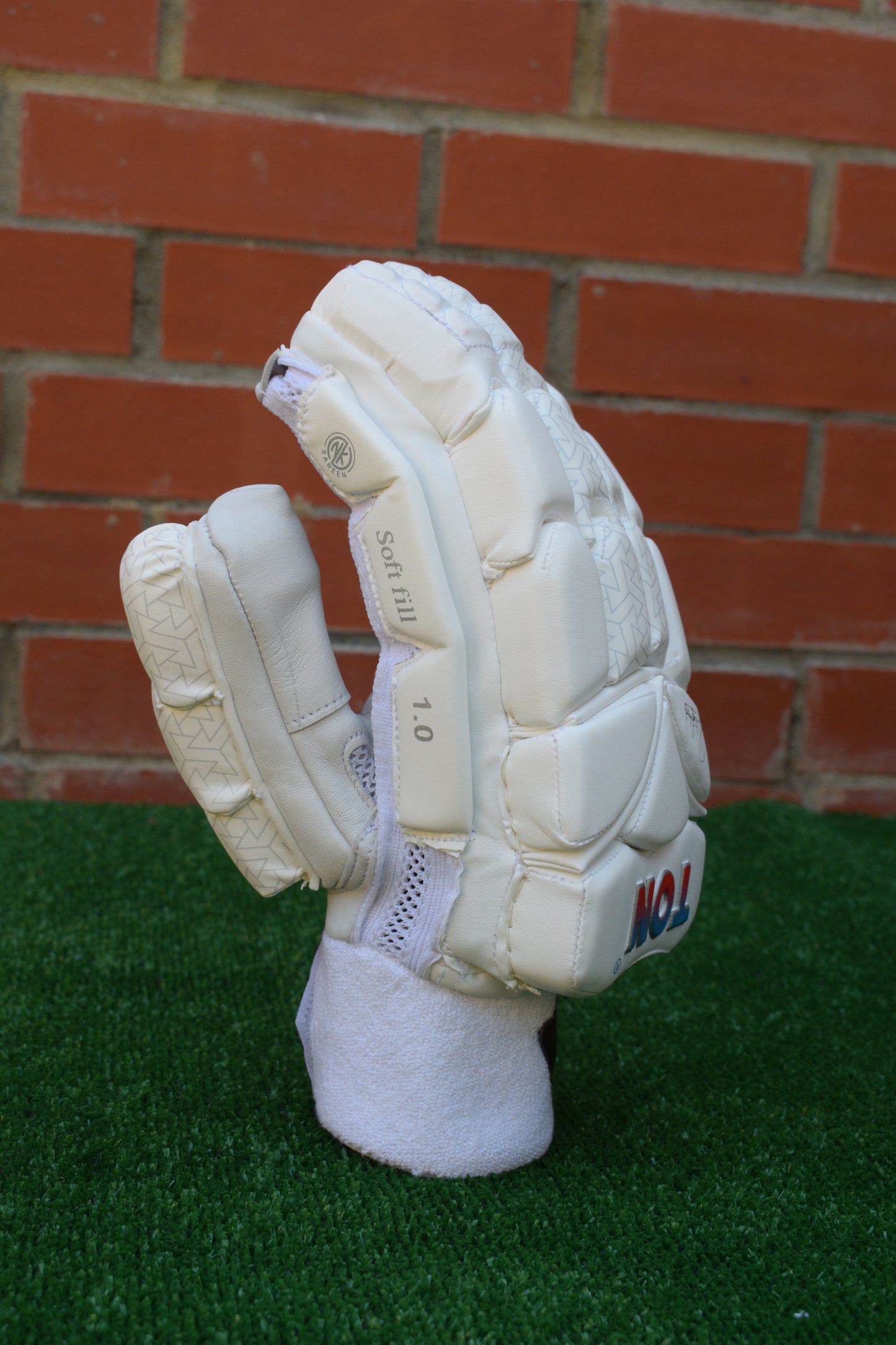 Ton Pro 1.0 Cricket Batting Gloves