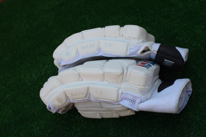 Ton Pro 1.0 Cricket Batting Gloves