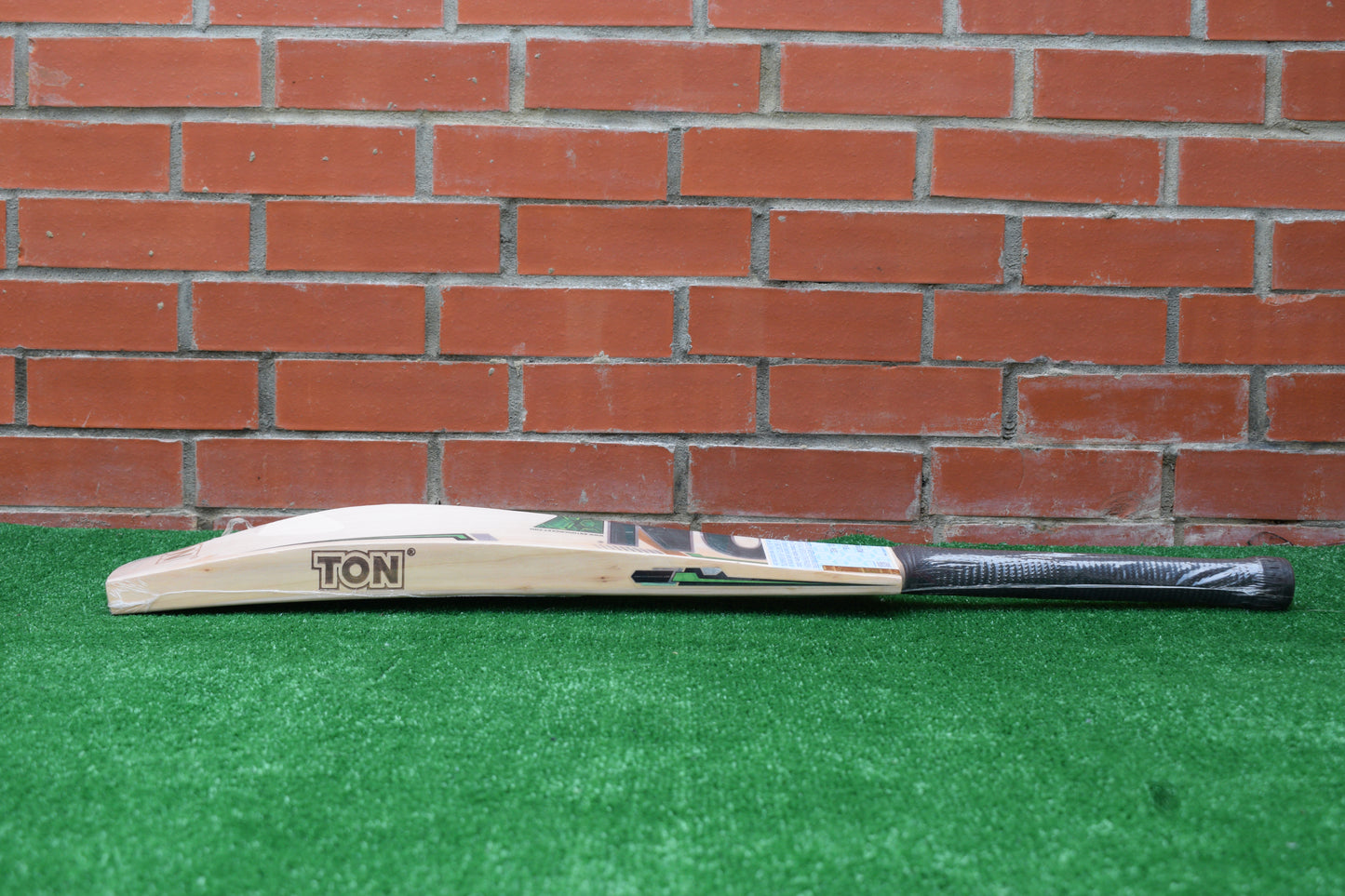 TON Power Plus English Willow Cricket Bat