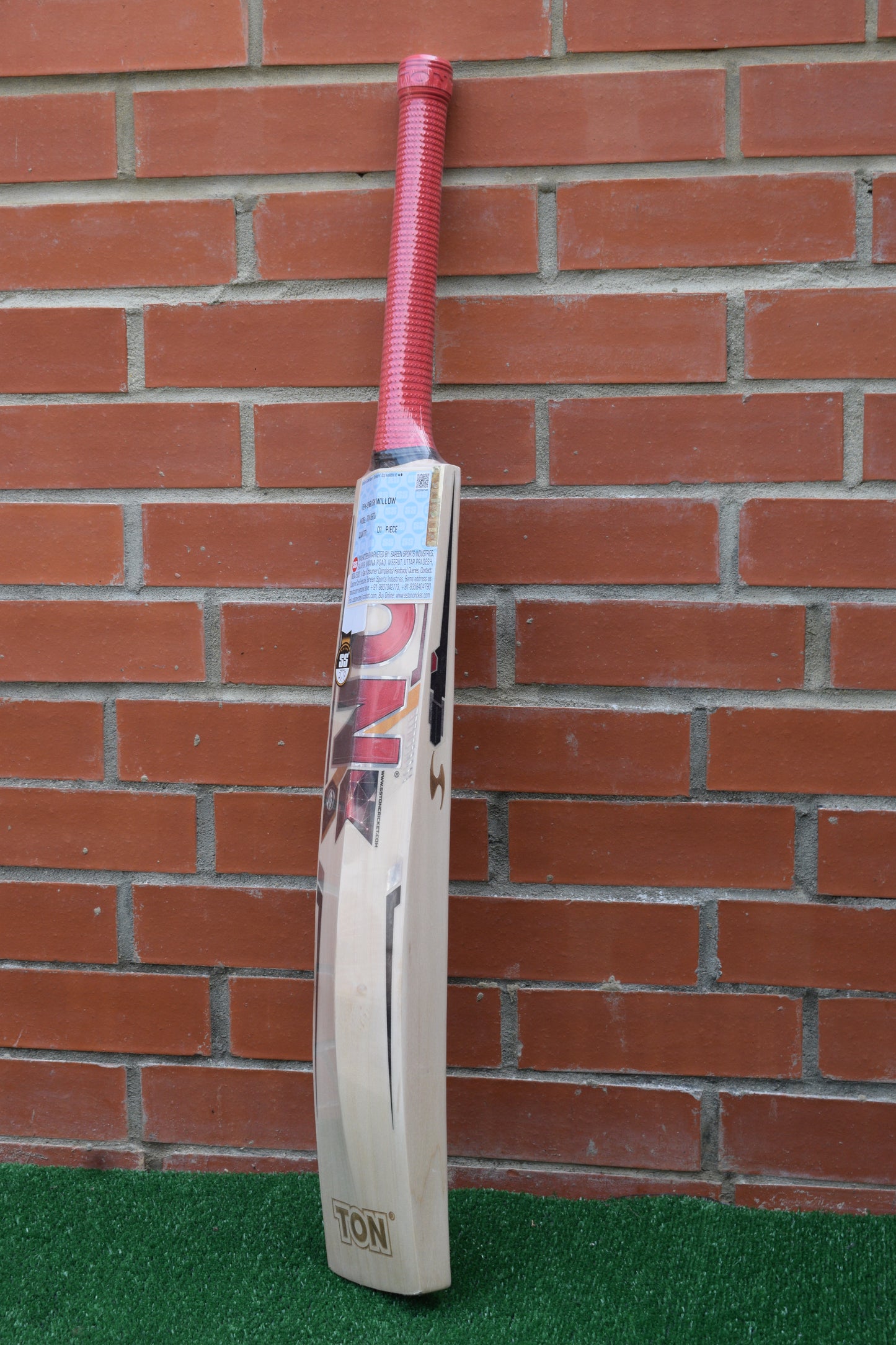 TON Vertu English Willow Cricket Bat