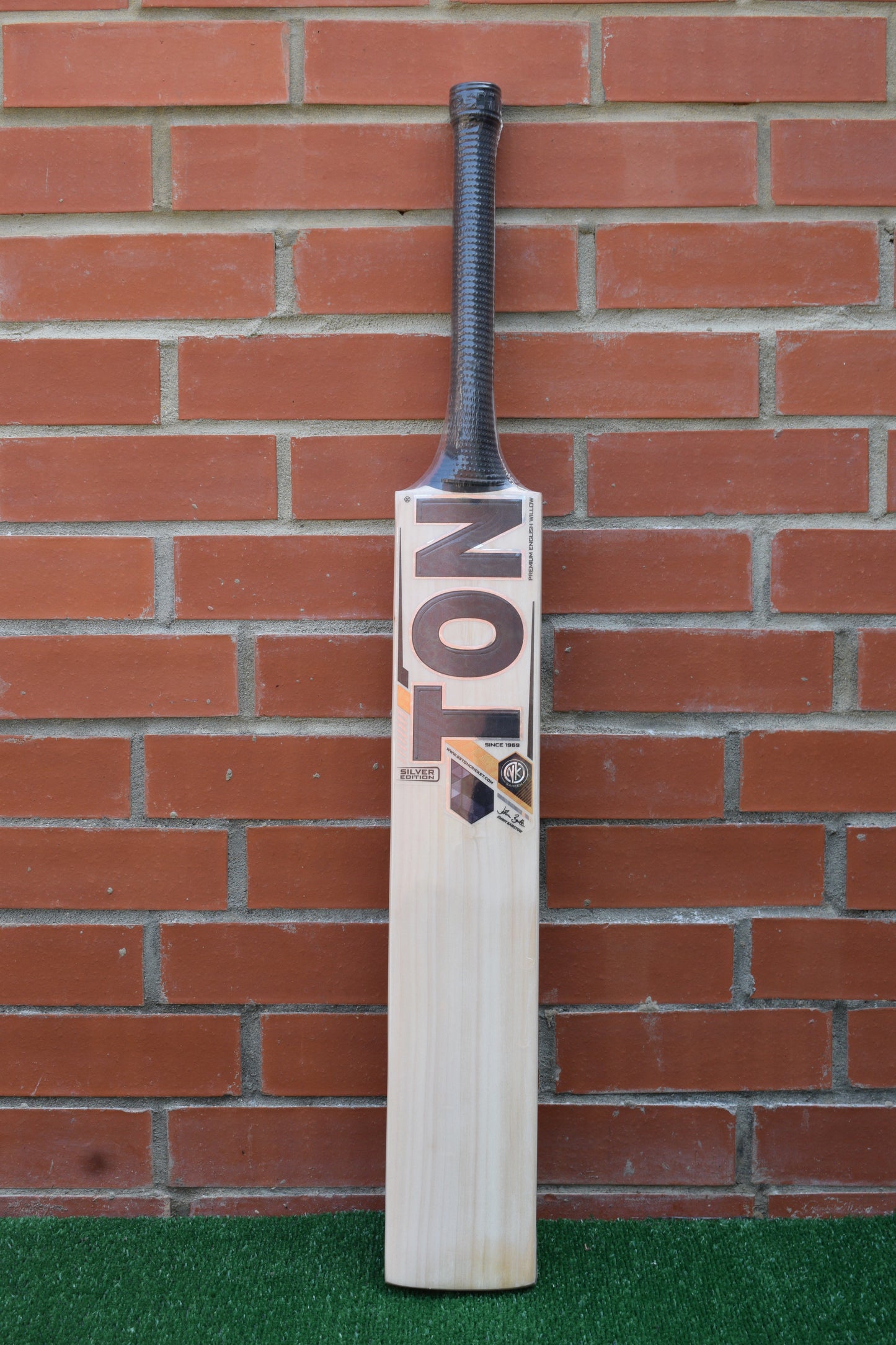 TON Silver Edition English Willow Cricket Bat