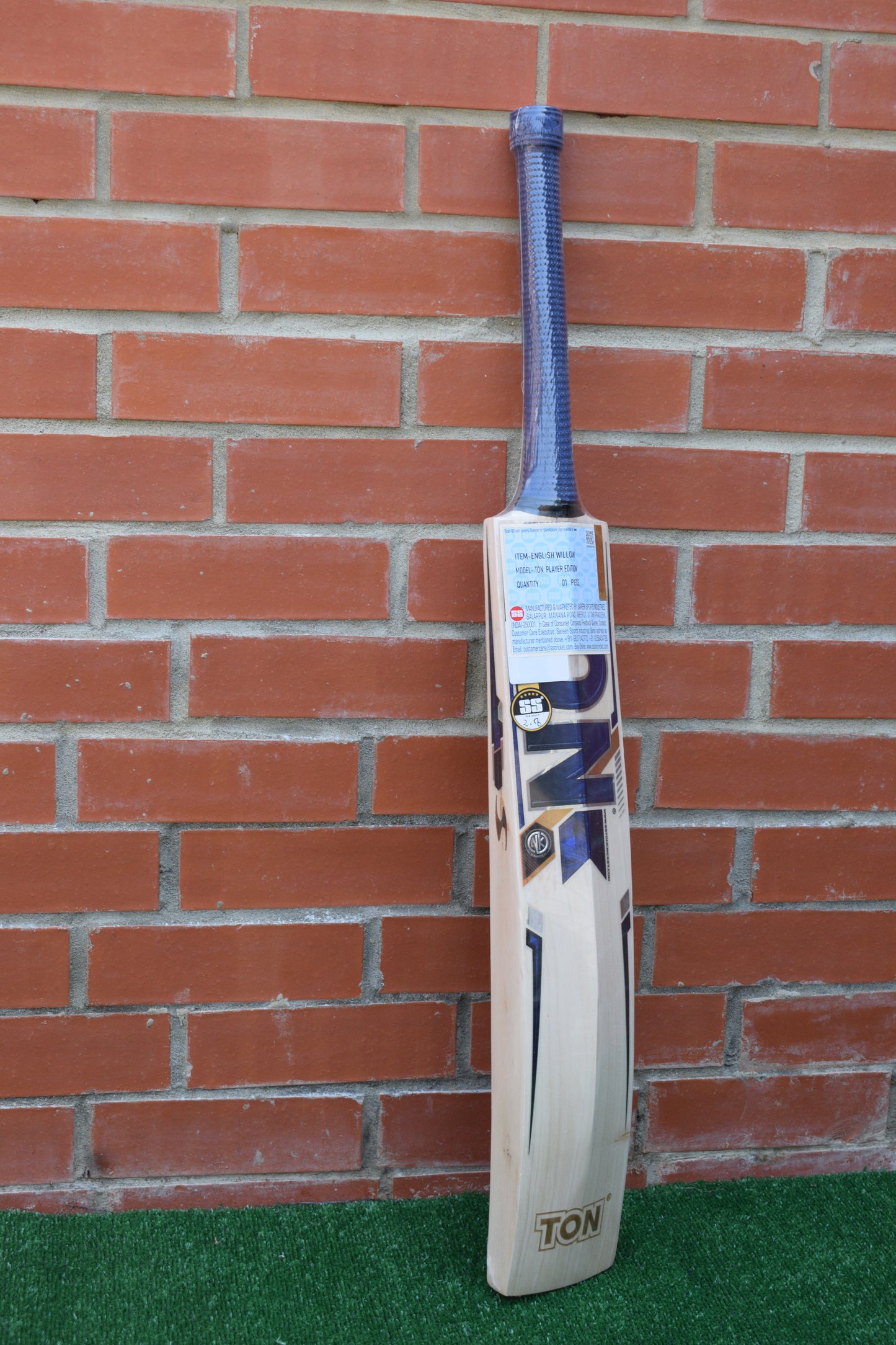 TON Player Edition English Willow Cricket Bat