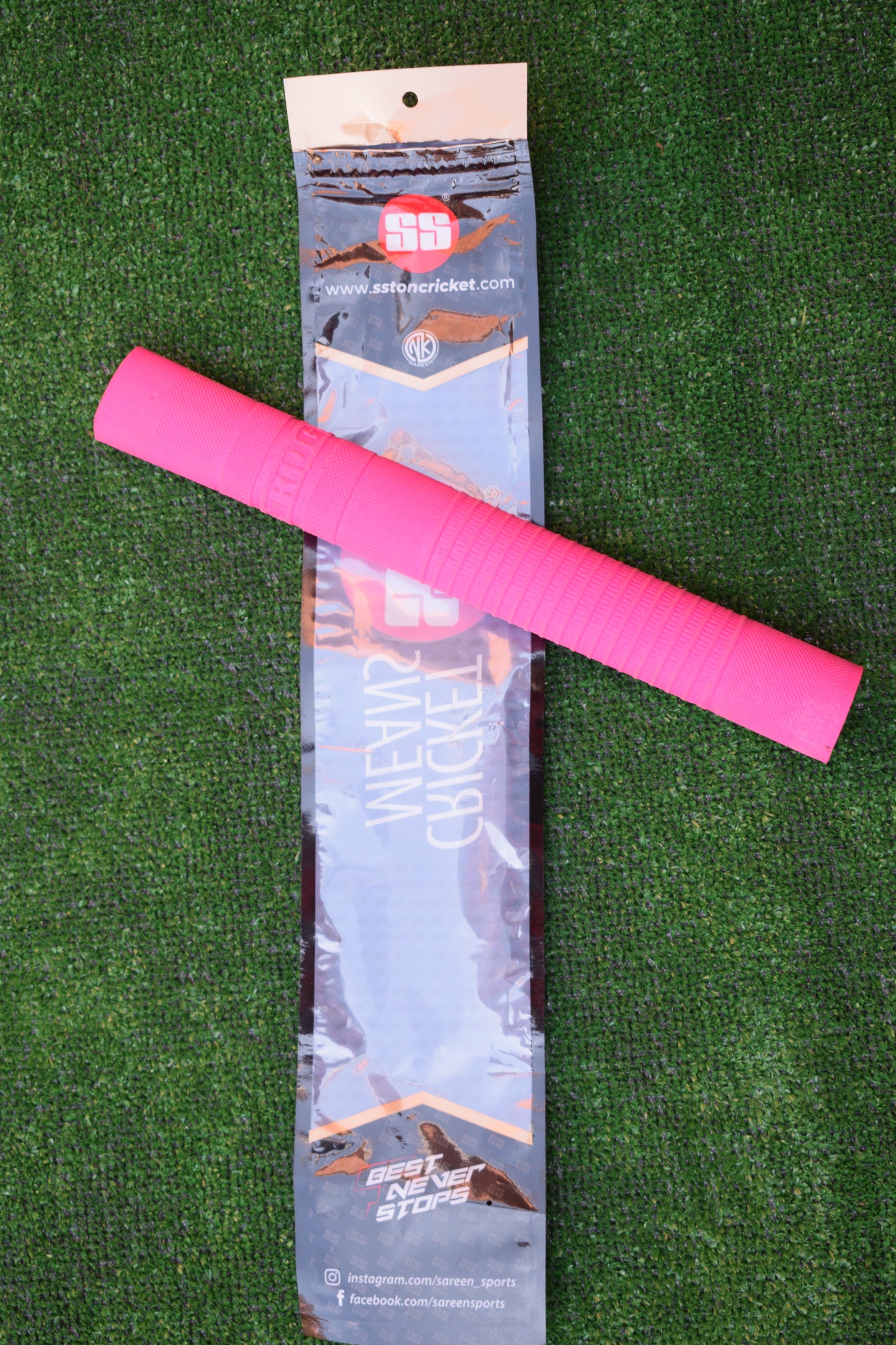 Ton Cricket Bat Chevron Grip