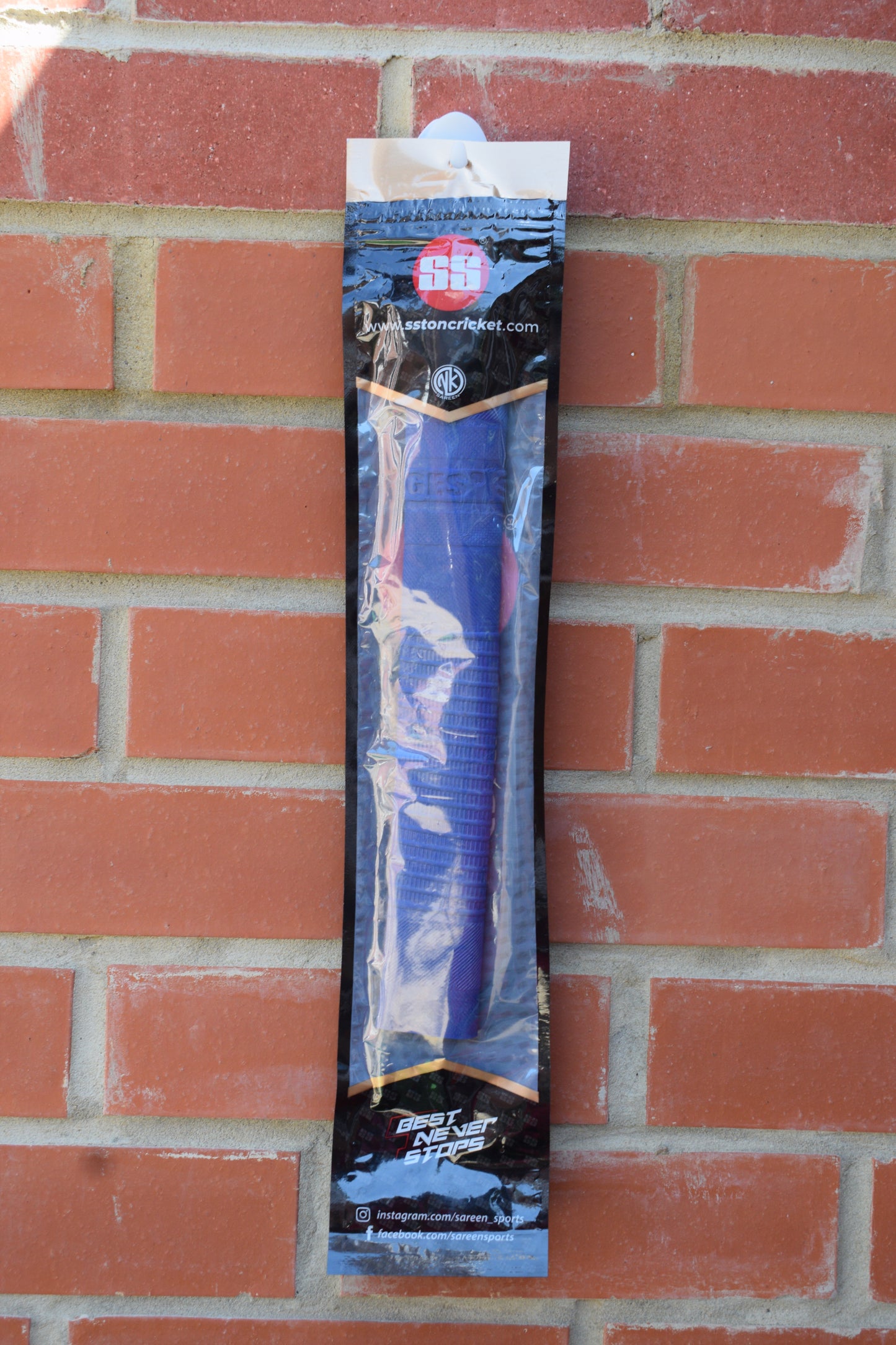 Ton Cricket Bat Chevron Grip - Single